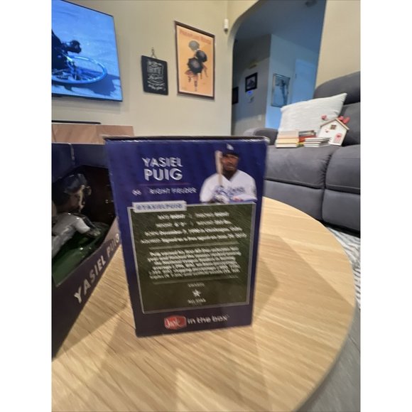 Yasiel Puig 2015 Los Angeles Dodgers Bobblehead SGA #66 NIB - Picture 8 of 15